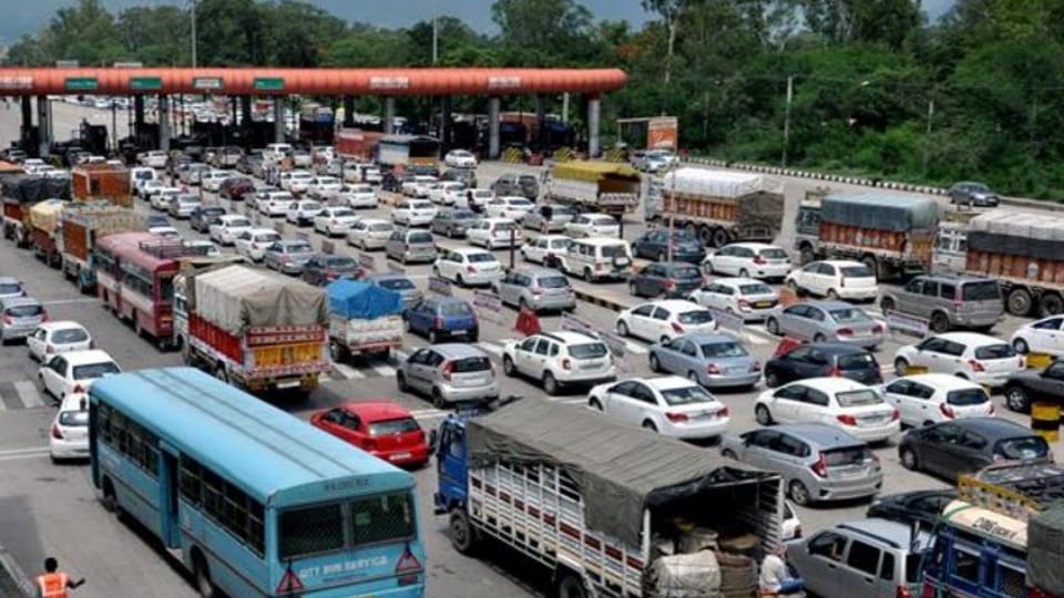 One lakh vehicles passed through Chandigarh Shimla highway to celebrate New Year