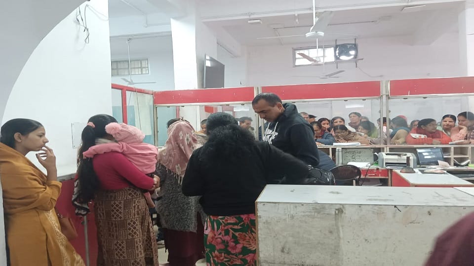 Due to OFC cut communication service remained halted for three hours in entire Kumaon