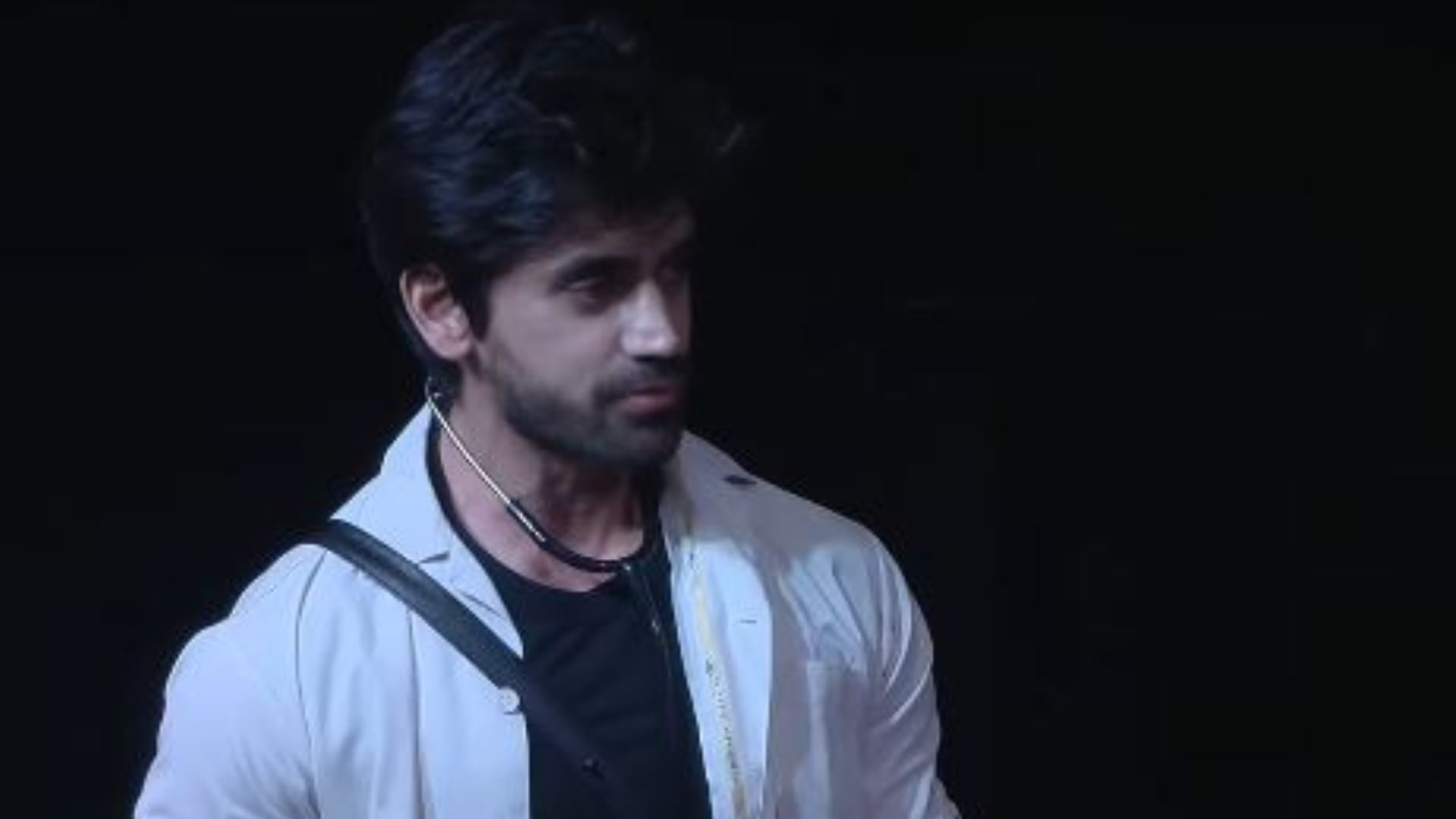 Bigg Boss 18 Kashish Kapoor questions Avinash Mishra and Eisha Singh closeness itne close friends nahi