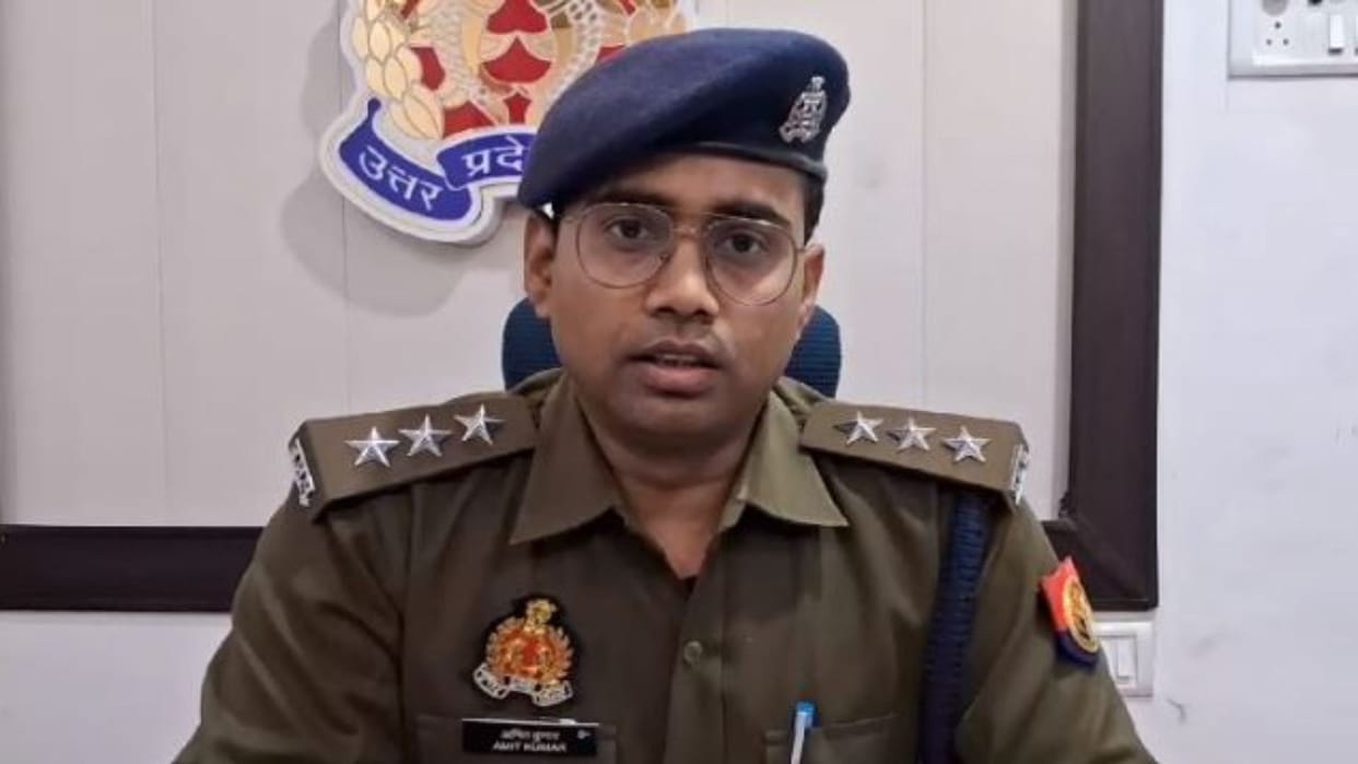 Attack on police in Sonbhadra Constable condition critical team catch heroin smuggler FIR eight People