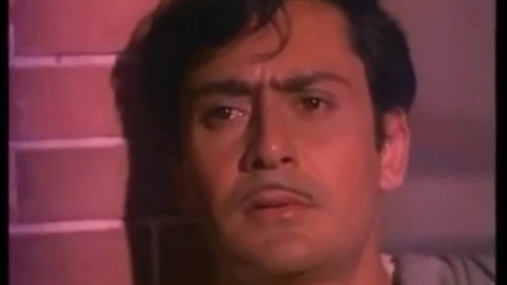 Parikshit Sahni celebrates his Birthday today on 1 january son of famous actor Balraj Sahni