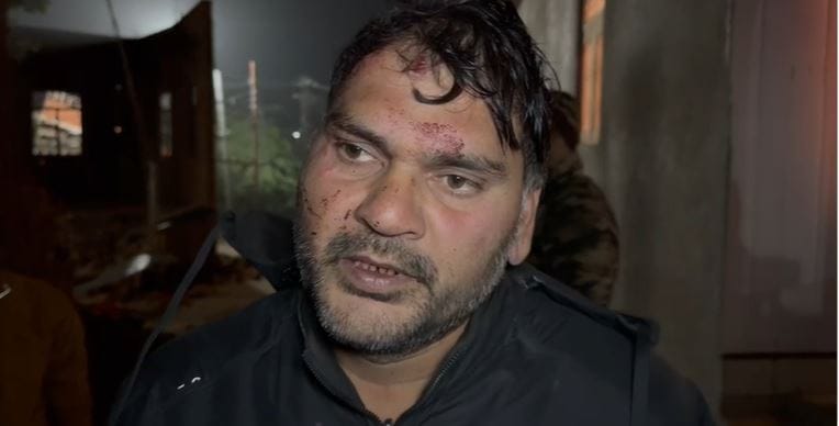 Bike riding miscreants looted the Saraf, left him bleeding