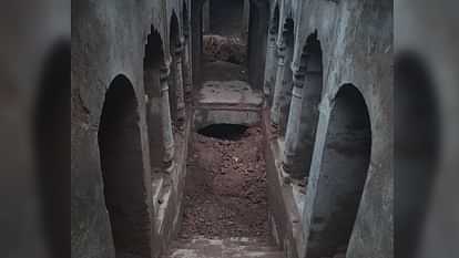 Gate of second floor of stepwell seen during excavation in Sambhal