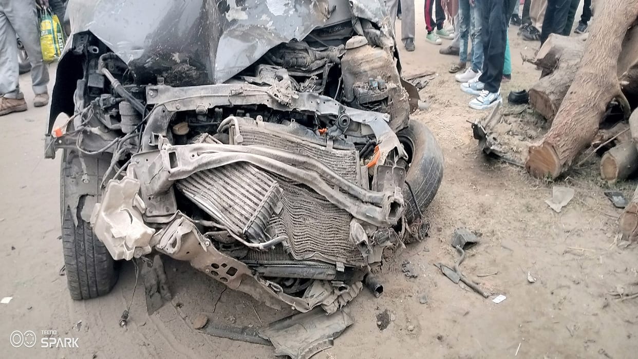 two people died due to car collided with bull on the highway in lakhimpur kheri