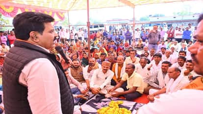 Deputy CM Vijay Sharma instructions to pay attention to quality in PM housing construction work in Kabirdham