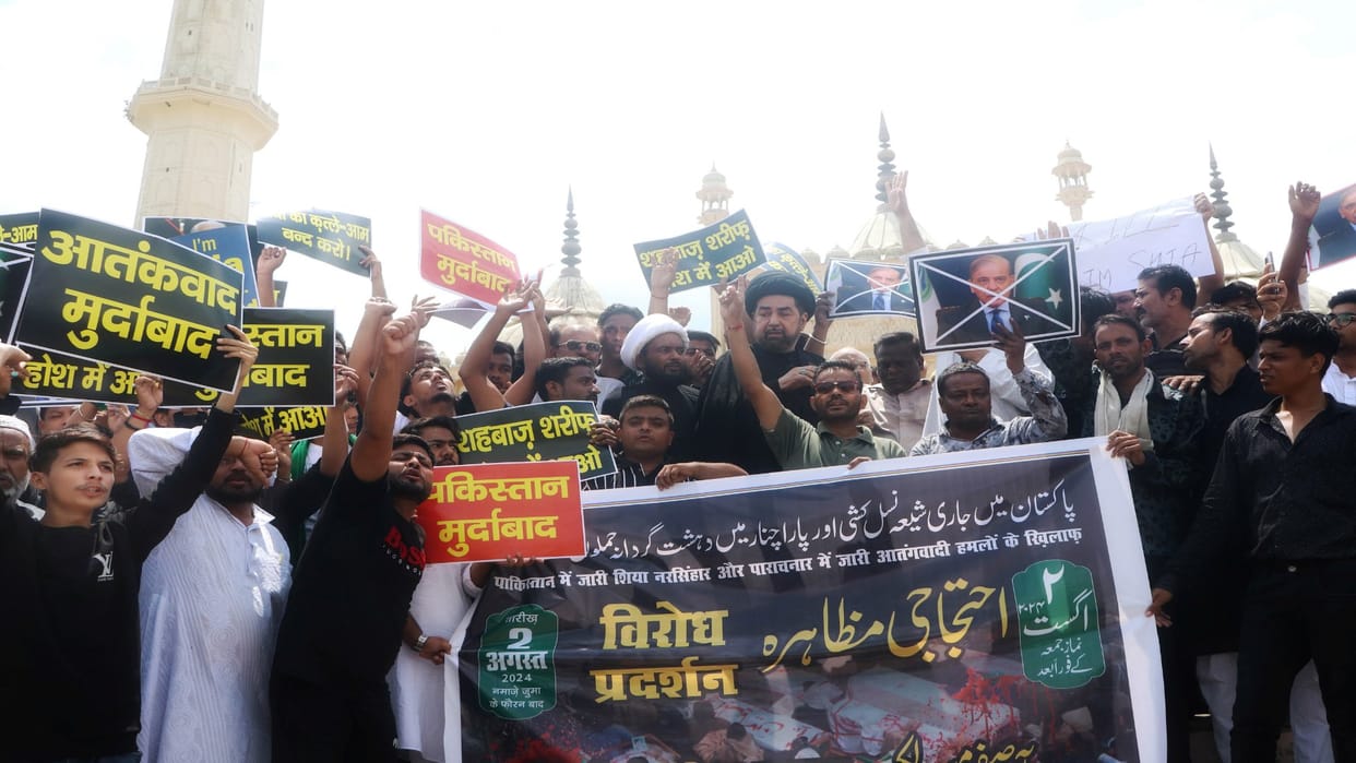 Pakistan Violence erupts at Karachi protest as police use shelling to disperse MWM protesters World News