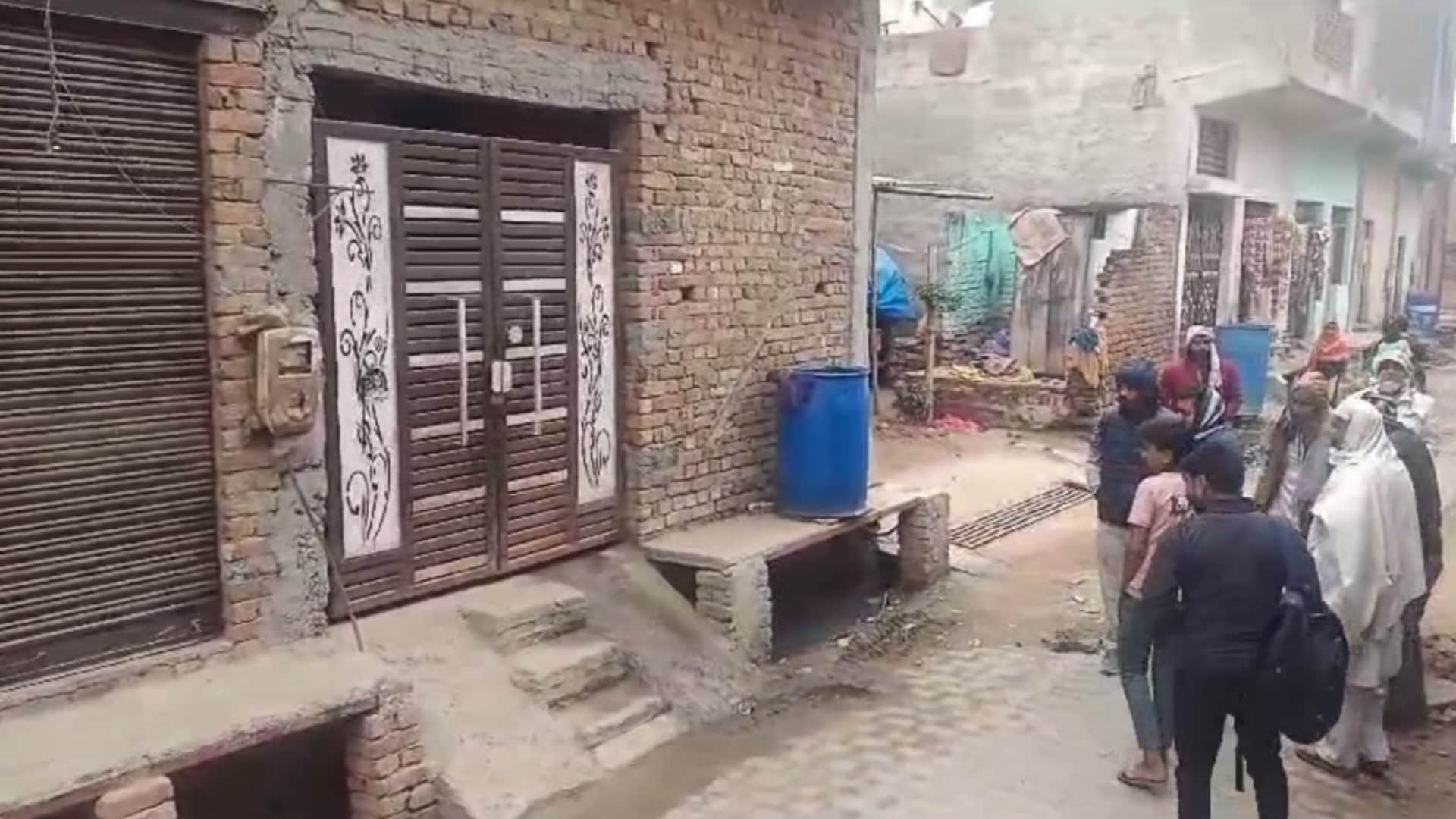 Murderer went to Mazar in Lucknow with his family.