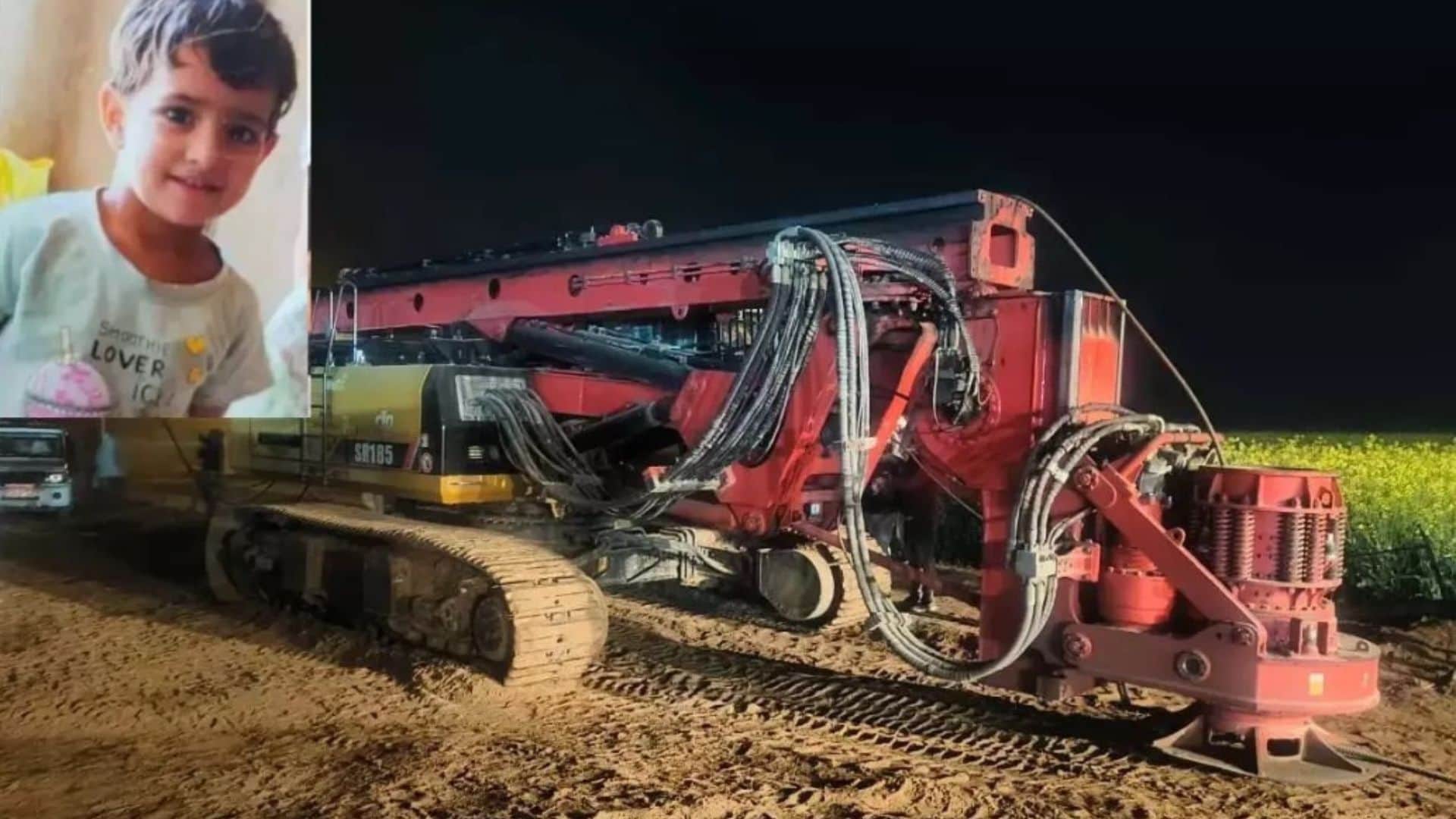 What was done to rescue Chetna who was trapped in the borewell?