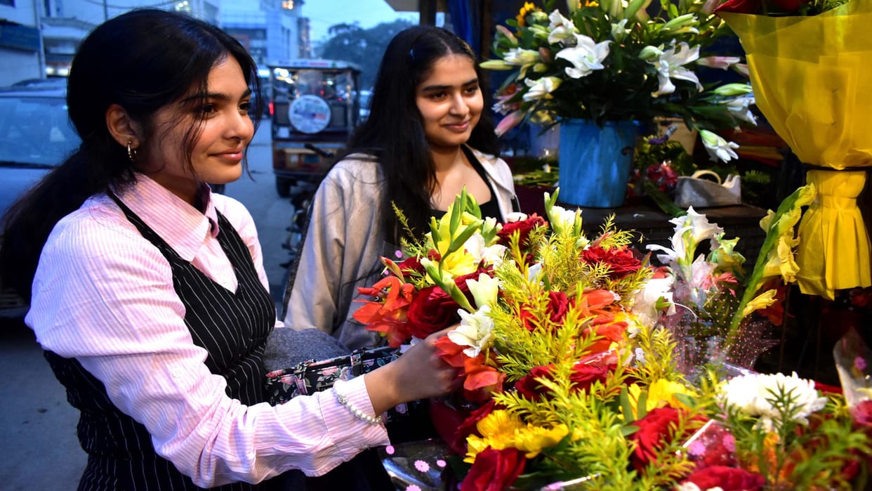 he enthusiasm of 2025 overshadowed the severe winter, noise of celebration everywhere