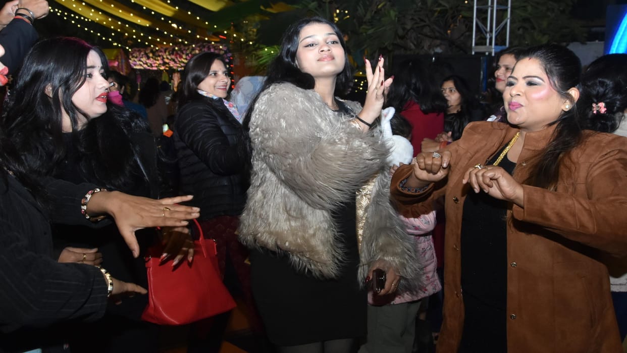 Happy New Year 2025: The excitement of 2025 outweighs the severe winter, noise of celebration everywhere