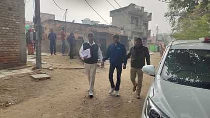 रोहतक का प्रवीण हत्याकांड: पुलिस ने तीन आरोपियों को गिरफ्तार कर रोहतक कोर्ट में पेश किया, चाकू व बाइक बरामद Rohtak Praveen murder case, Police arrested three accused and presented them in Rohtak court