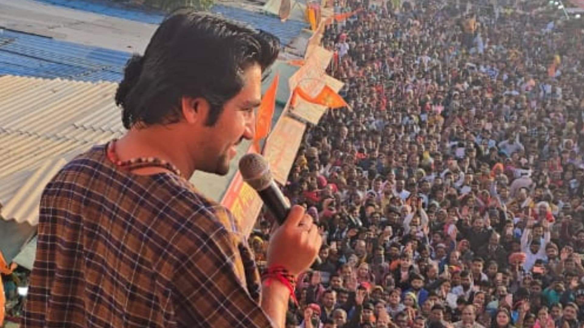 Lakhs of people gathered at Bageshwar Dham on New Year