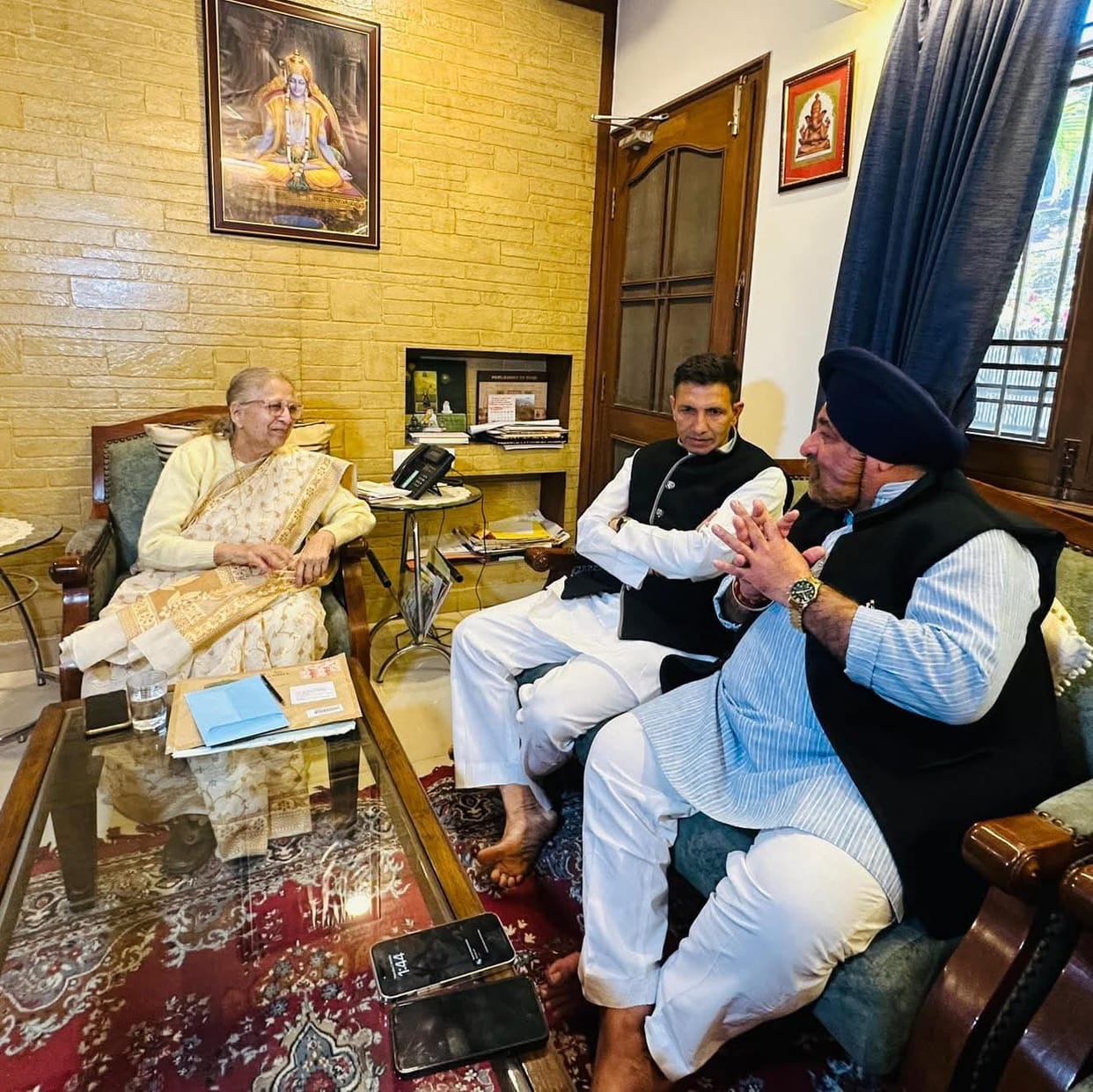 Bhopal: Patwari met Sumitra Mahajan regarding Union Carbide's waste, said - it will have adverse effects on th
