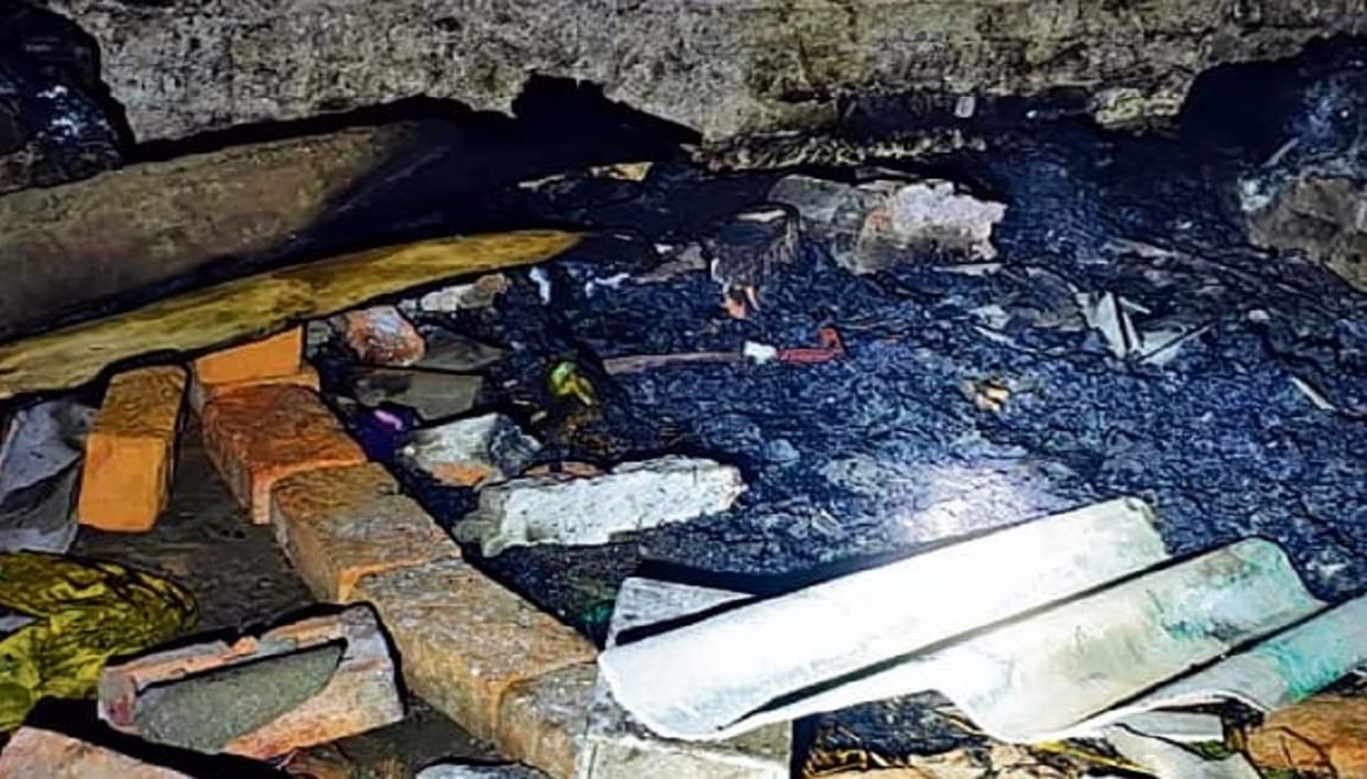 Bihar News: Fire caused by gas cylinder blast in Gopalganj: 11 people burnt: admitted to hospital