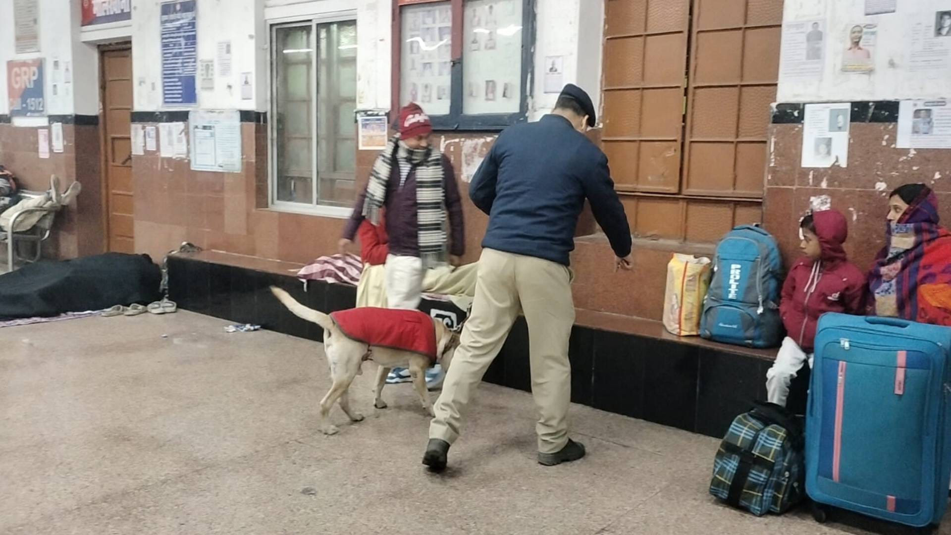 Bihar News Information about bomb found at Patna Junction created sensation platform number eight was sealed