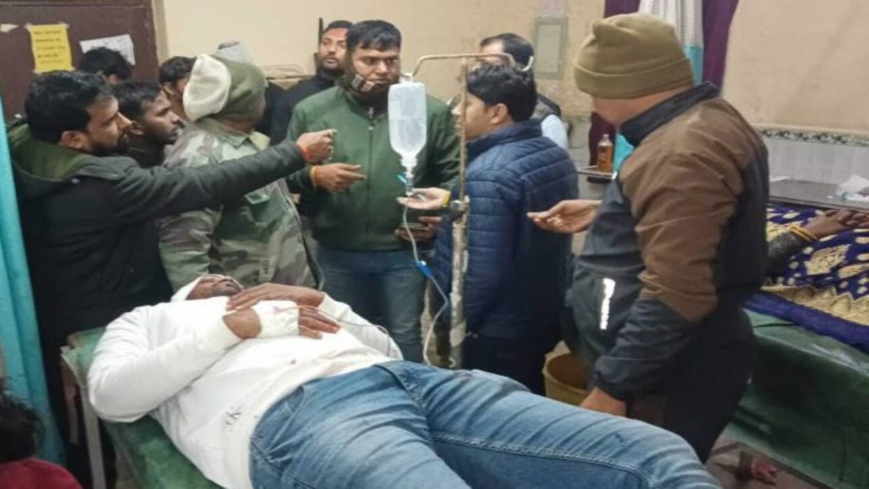 Bihar Miscreants opened fire marriage hall in Gopalganj worker was referred in critical condition after shot