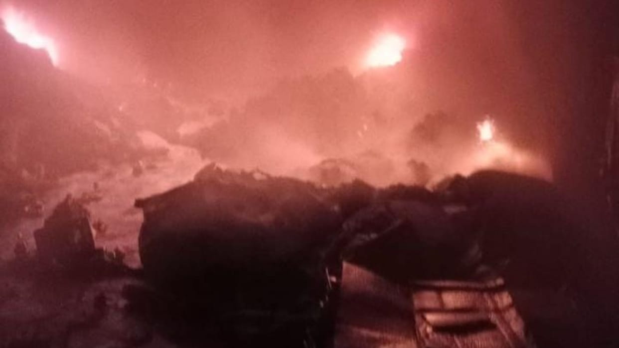 Fire broke out in Shivdaspur junk warehouse chaos ensued