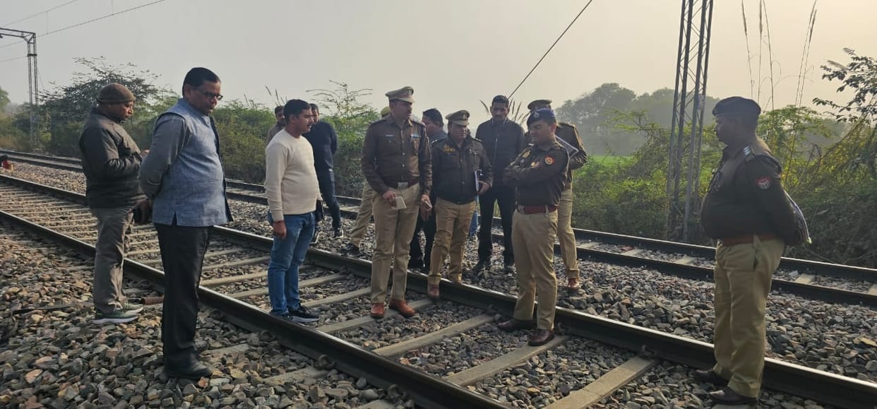 Gas cylinder found on track: Mischief or terrorist conspiracy, ATS investigated