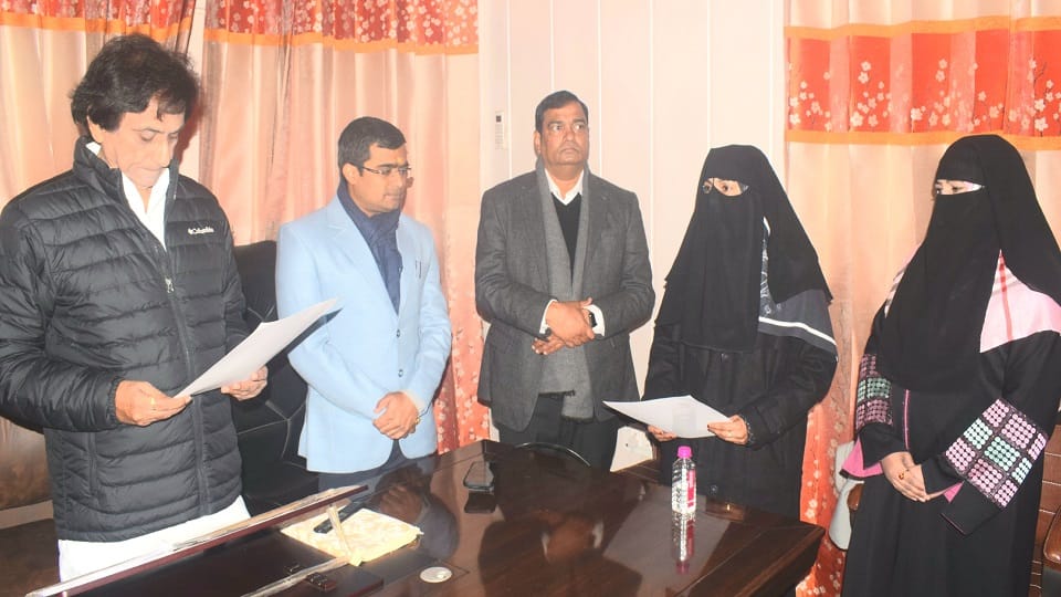UP: Laxmikant said - Waqf property will become government's property in six months...
