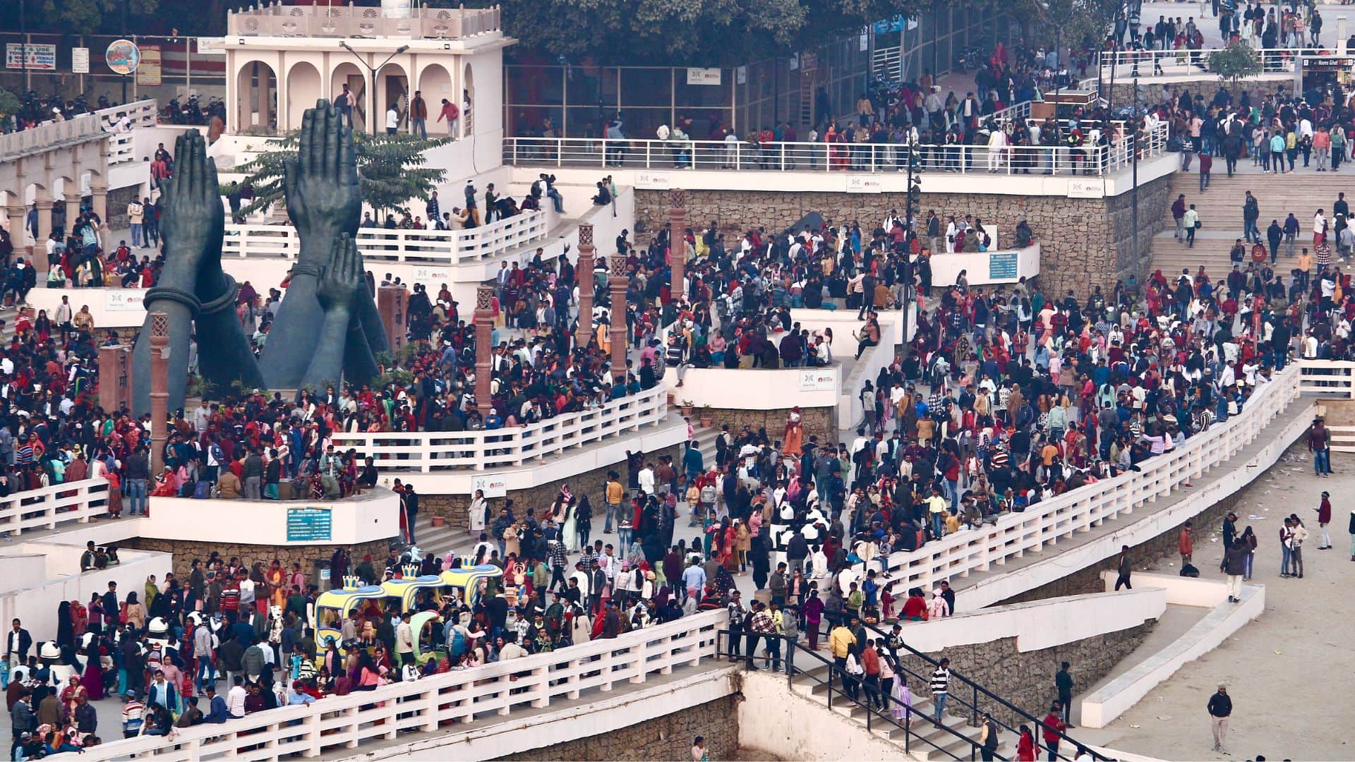 New Year 2025 celebration with pre wedding shoot on namo ghat assi ghat