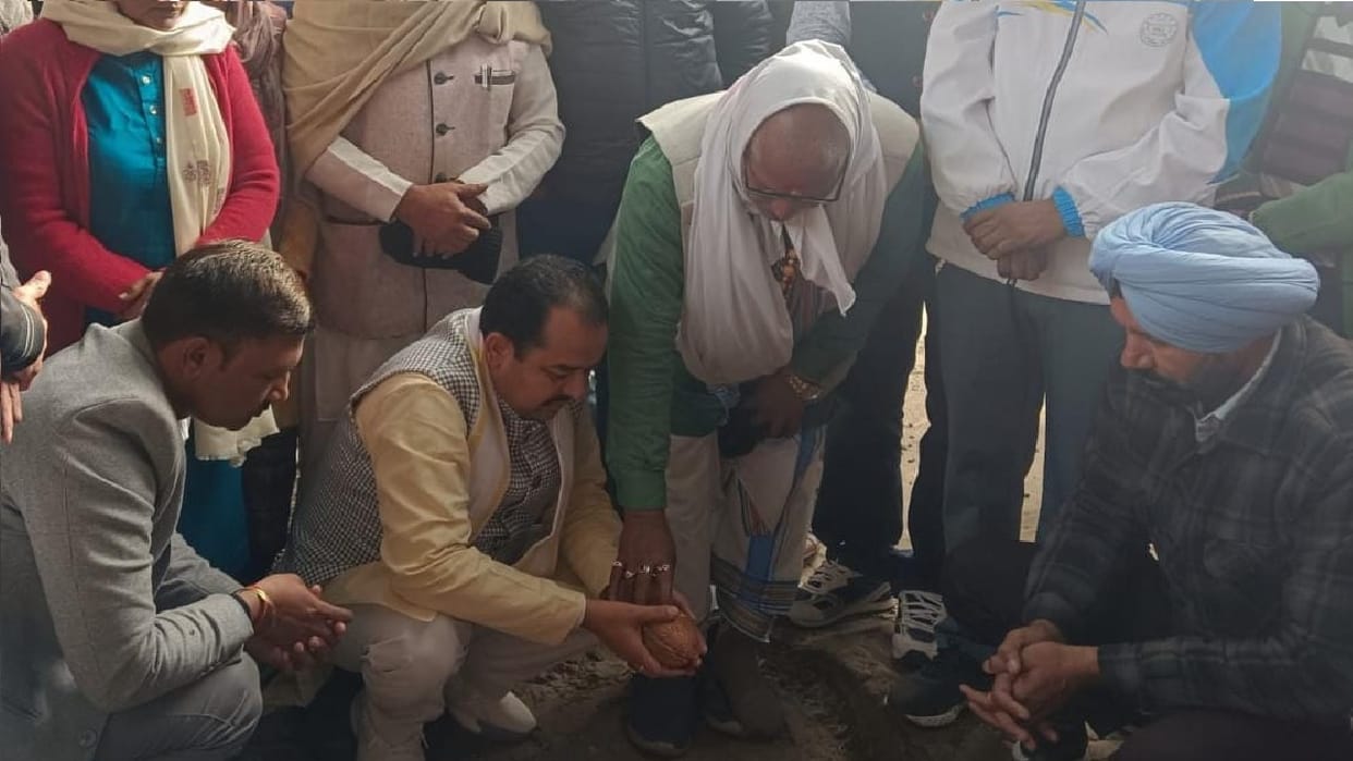 War of words between former BJP MLA and Congress MLA over inauguration of road construction in Kaithal