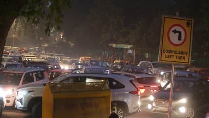 साल के पहले दिन दिल्ली में लगा जगह-जगह जाम