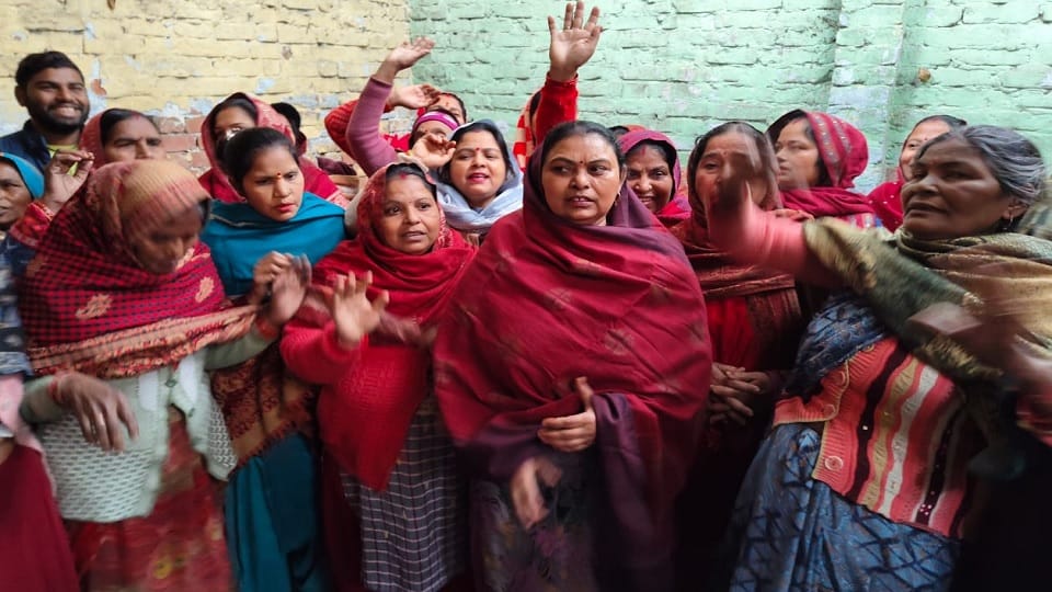 Sambhal: Now there is ruckus over Chamunda Devi temple, women said- some people have captured it