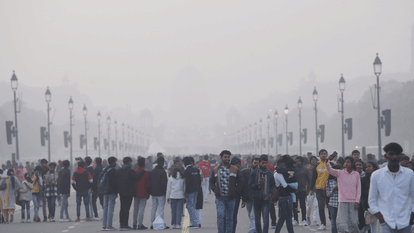 Weather: Snow on mountains from Jammu and Kashmir to Himachal... Cold wave in the plains, Delhi's cold bites