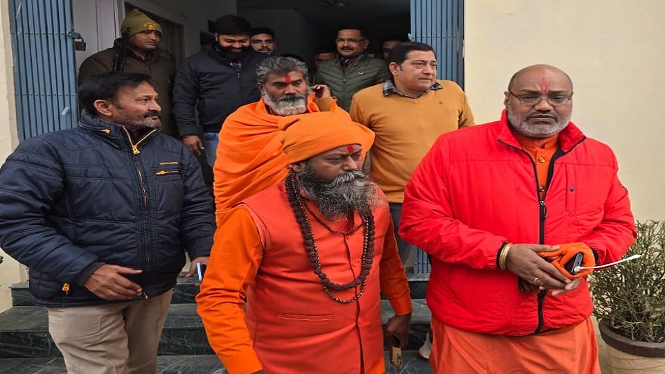 Moradabad: Police detained Yeti Narasimhanand, was going to hold talks on Sambhal issue