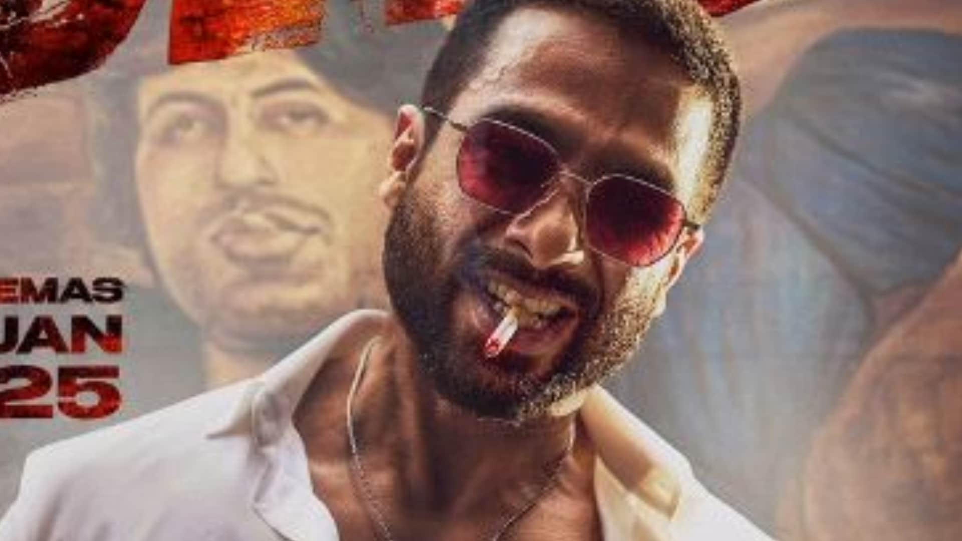 Shahid Kapoor Dances on Kaminey Song Dhan Te Nan On Sets Of Deva Fans Go Gaga Over Him Video goes Viral