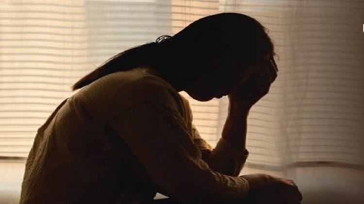 UP News: बरेली में प्रेमी की मौत के बाद प्रेमिका ने भी तोड़ा दम, शादी न हो पाने से आहत होकर खाया था जहर