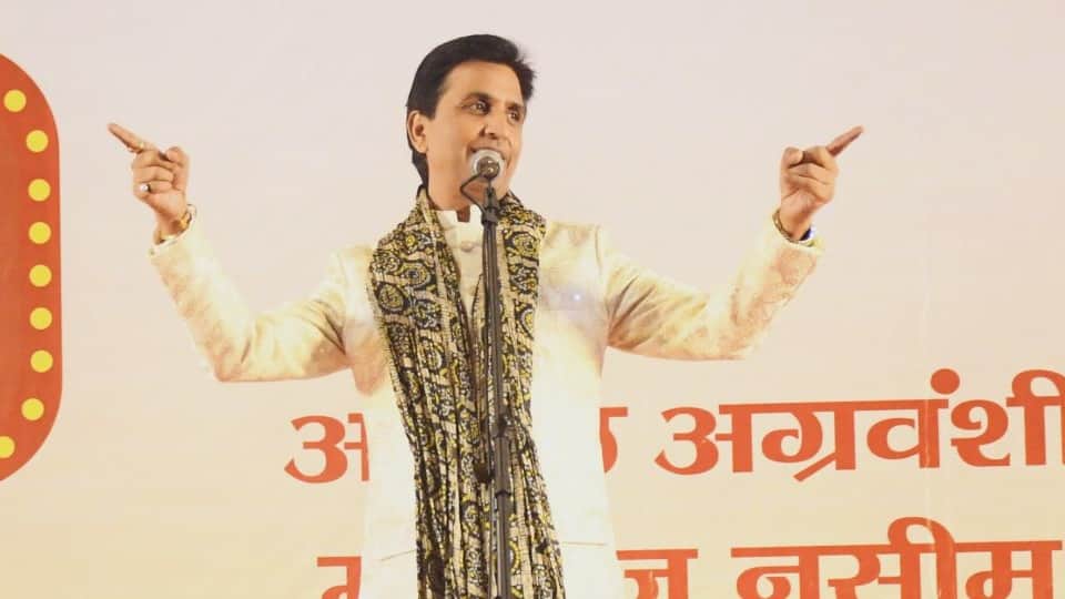 Kumar Vishwas: We will give the money.. we will buy the ticket, you will give the name of the attacker to your