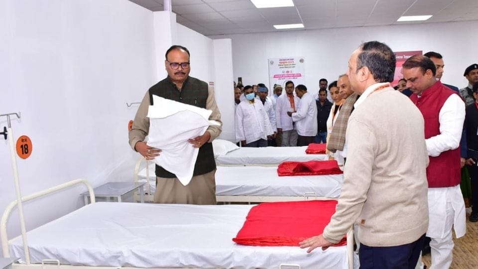 arrangements for air and river ambulance in Mahakumbh 2025