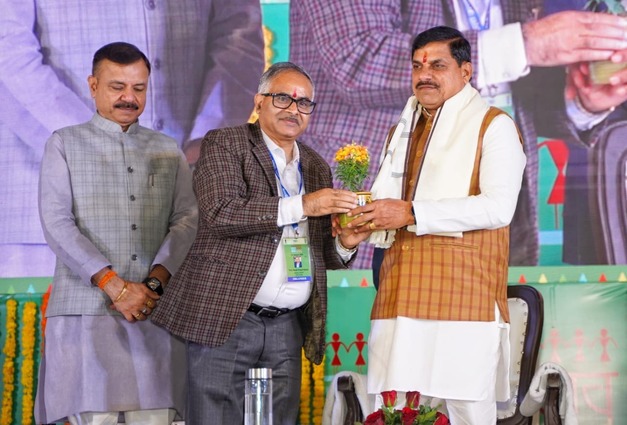 MP News: National Arts Festival inaugurated, CM said - it should become a platform to enhance the talent of st