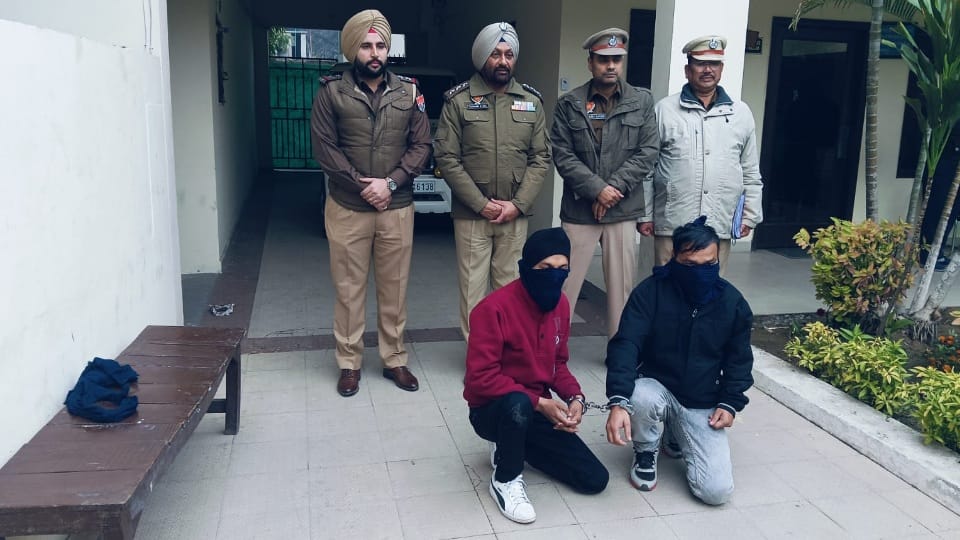 Jalandhar Police caught two accused of cyber fraud gang linked to Dubai and Cambodia