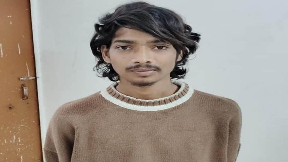 पुलिस की गिरफ्त में आरोपी