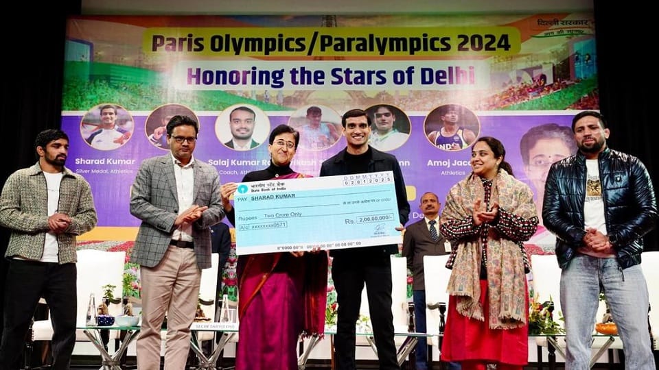 CM Atishi honored Olympic-Paralympic medal winners