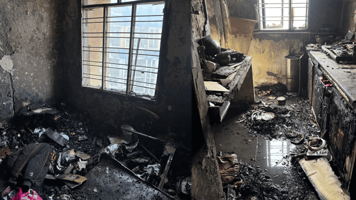 Fire broke out in a flat in Indirapuram early in morning