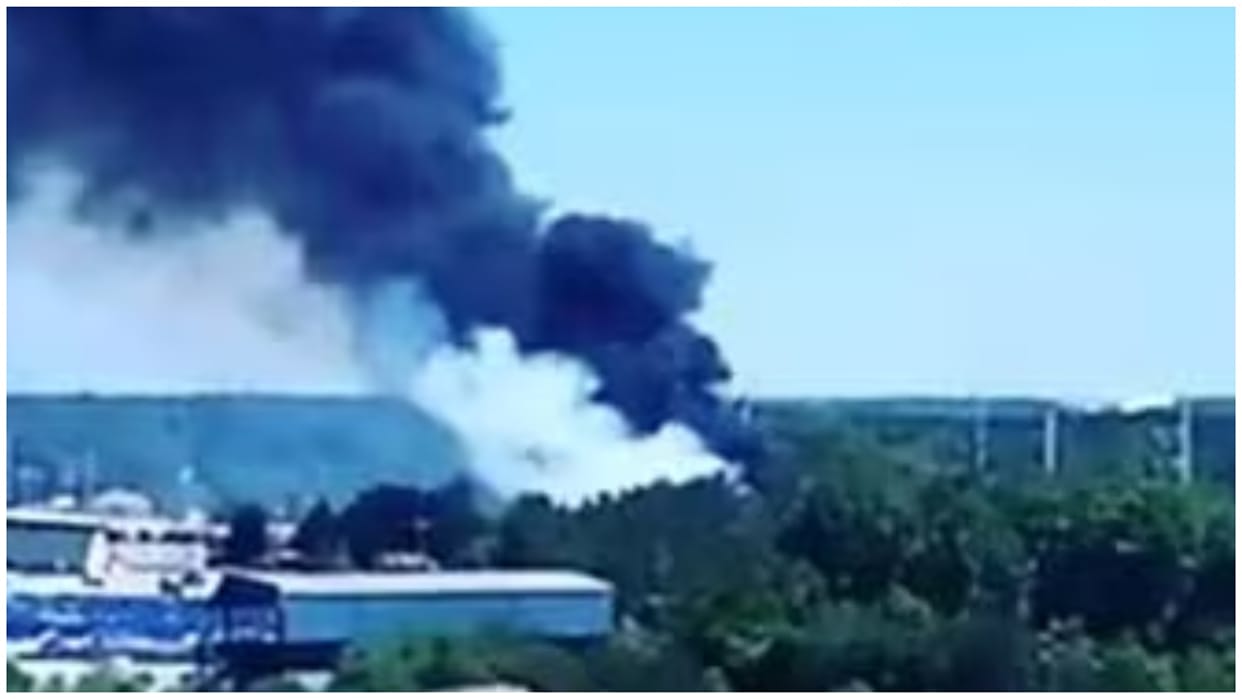 US: Plane crash in Southern California, two killed; 100 workers working inside the warehouse injured