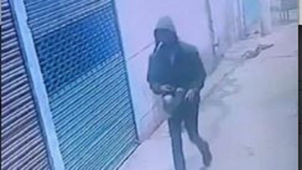 Theft in BJP leader house temple in Mathura