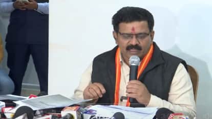 छत्तीसगढ़ के उपमुख्यमंत्री विजय शर्मा ने रायपुर में ली पीसी