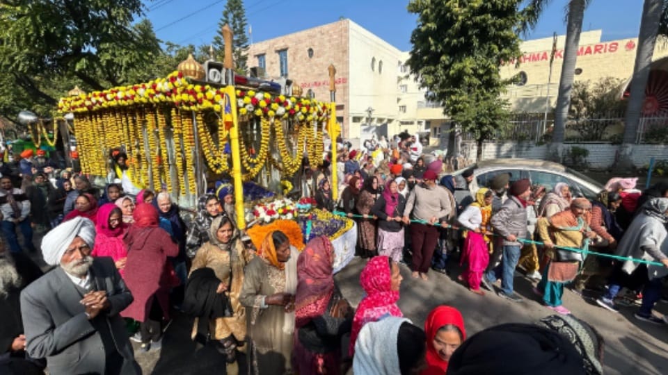 Nagar Kirtan on occasion of Prakash Parv of Shri Guru Gobind Singh Ji