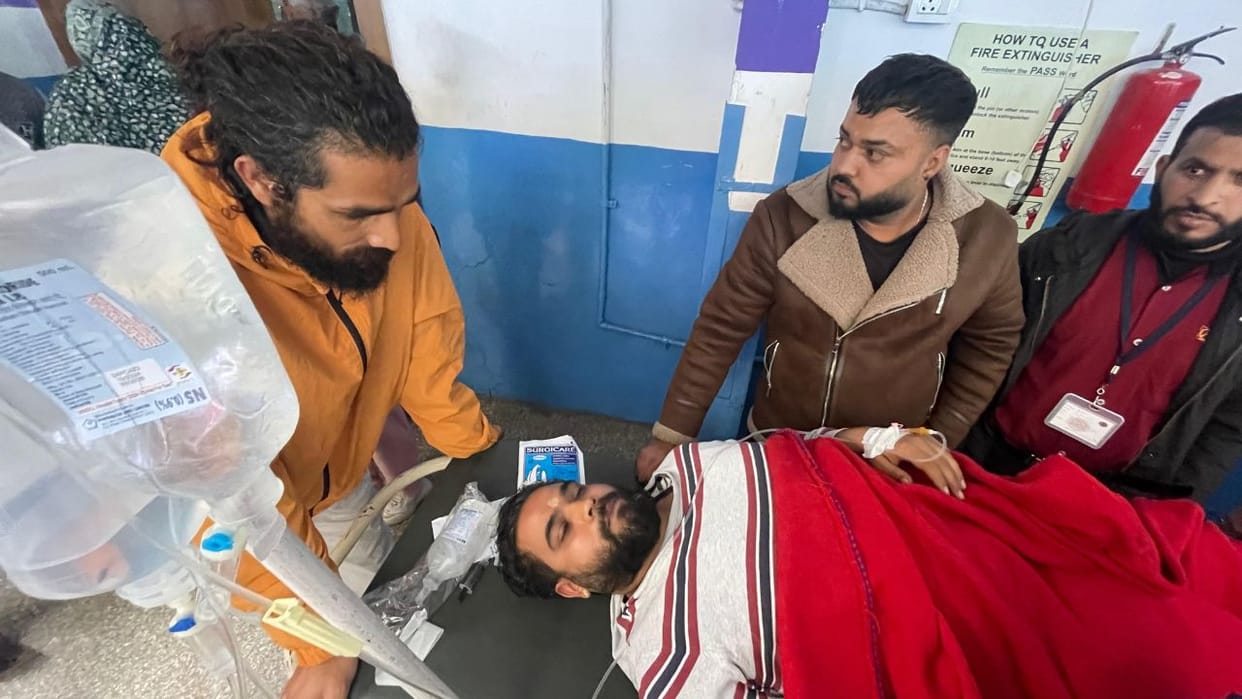 Jammu Kashmir: Dispute over car parking, meter reader opened fire on lawyer, police started investigation