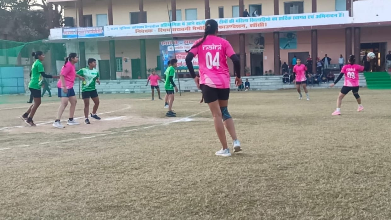 Handball Daughters of Kashi scored 27 goals two matches defeated Prayagraj and Meerut team
