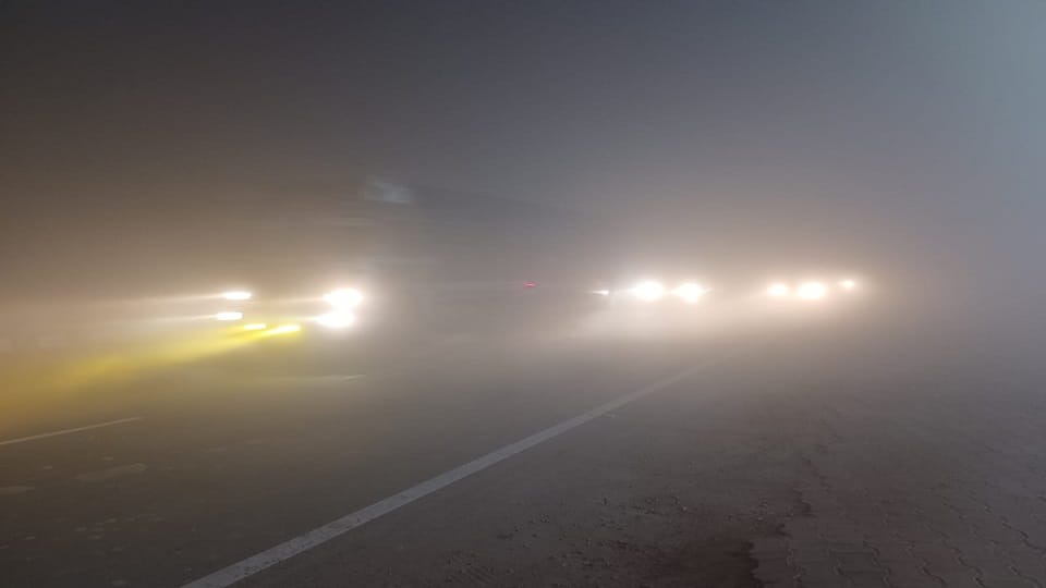 Traffic affected on highway due to dense fog in agra