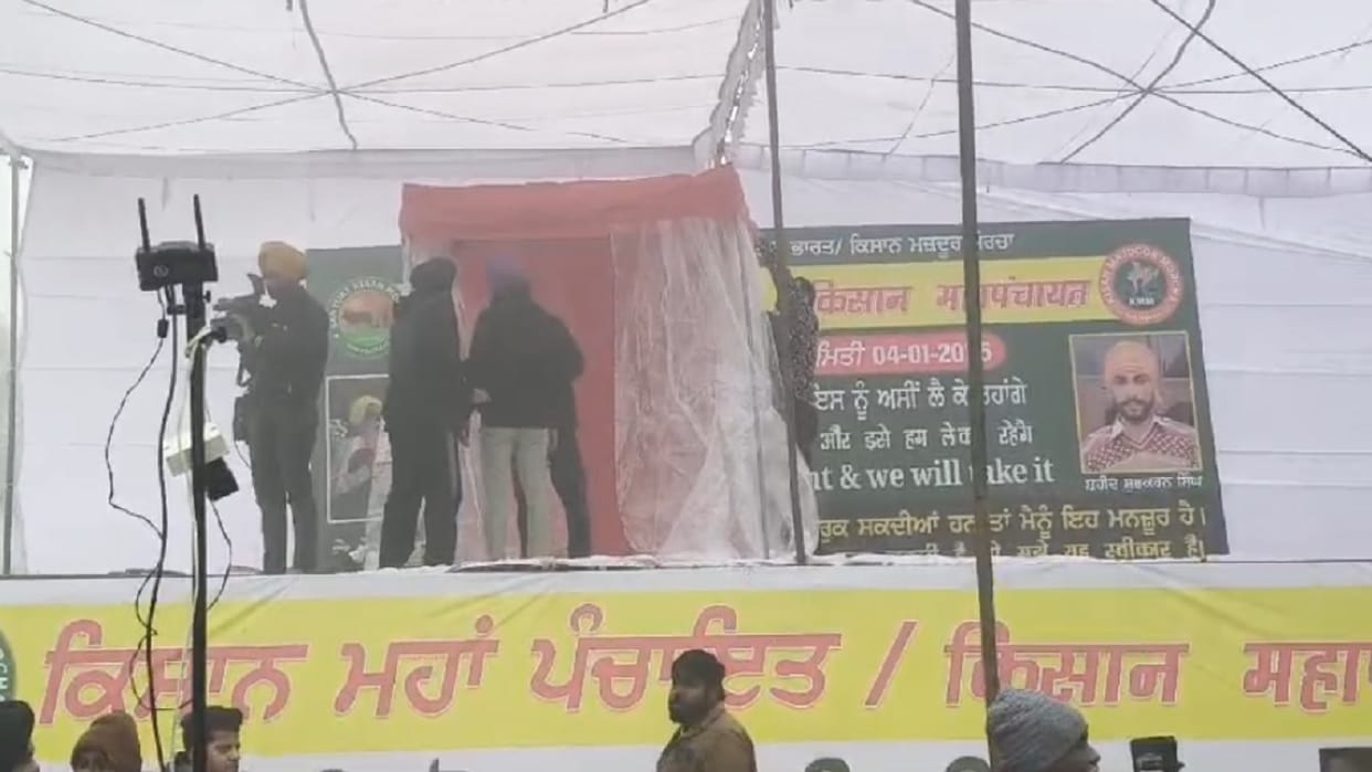 Differences emerged again from separate Mahapanchayats of farmer leaders in Punjab and haryana
