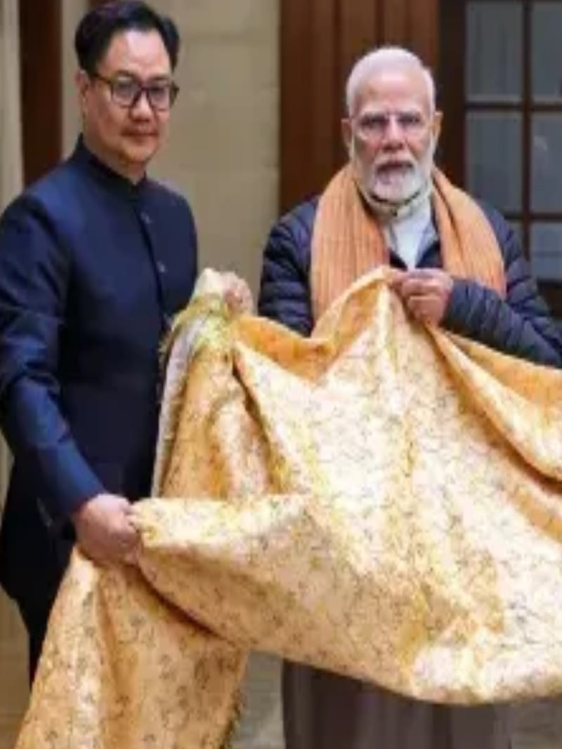 पीएम मोदी चादर