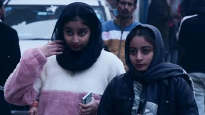 यूपी में बढ़ने लगी है सर्दी।