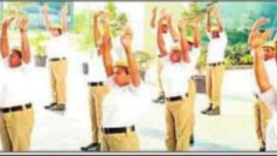 39 transgender traffic assistant posts posted in Hyderabad appointment done on pilot project basis