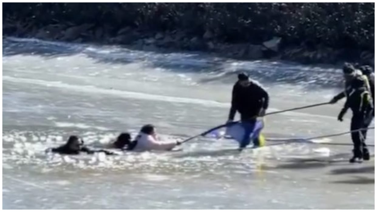 Arunachal Pradesh: Four tourists stranded on a lake near SAIL rescued, Kiren Rijiju said- be careful